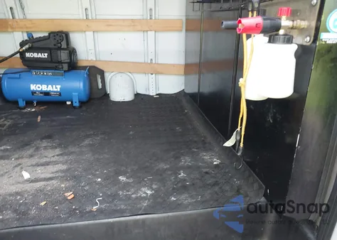 2021 Chevrolet Express G2500 Rwd 2500 Regular Wheelbase Wt z USA, uszkodzony, nr VIN 1GCWGAFPXM1249891